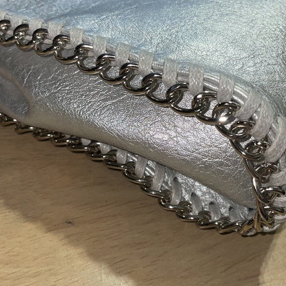 NWT KKP Silver Leather Hand Bag Trimmed with Chain - Picture 8 of 8